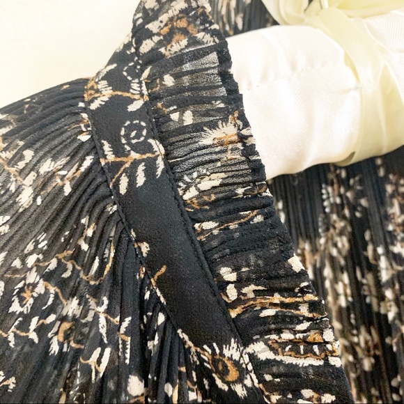 ANTHROPOLOGIE MEADOW RUE WHISPERING HILLS Top - Picture 5 of 11